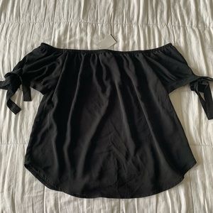 NWT Off the Shoulder Blouse
